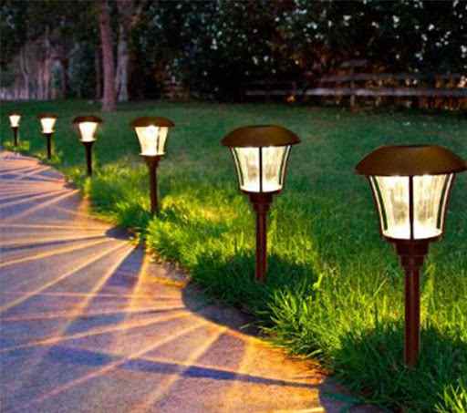 Loại cột đèn sân vườn nào được sử dụng để trang trí công viên?