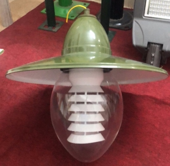 den-jebi3-chieu-sang-hang-viet